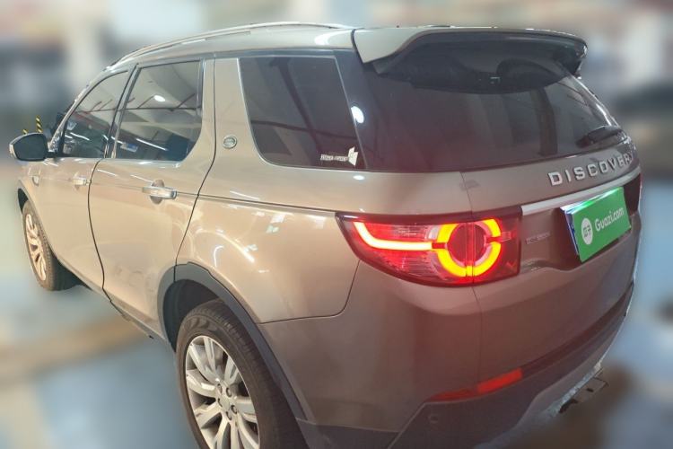 Used Land Rover Discovery Sport 2015 2.0T SE Rear Left 45 Deg