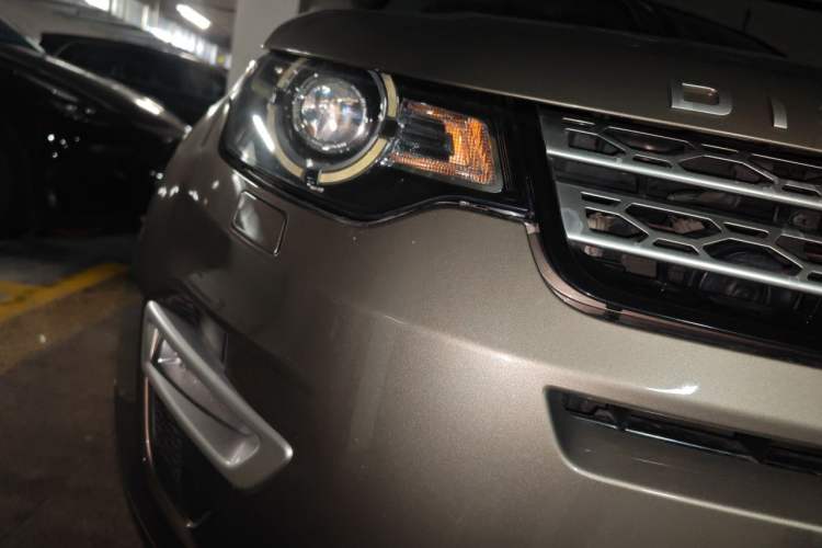 Used Land Rover Discovery Sport 2015 2.0T HSE LUXURY Right Front Headlight