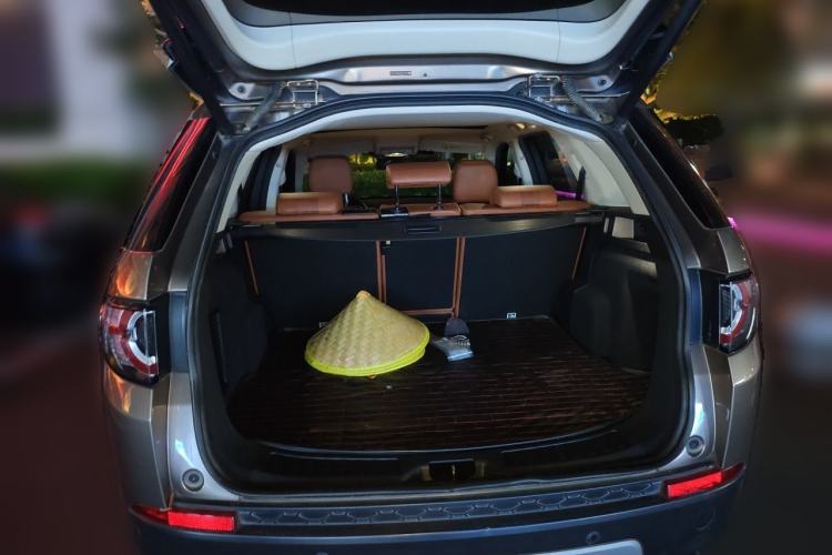 Used Land Rover Discovery Sport 2015 2.0T HSE LUXURY Trunk