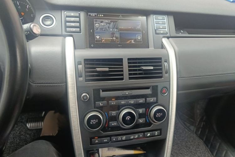 Used Land Rover Discovery Sport 2015 2.0T HSE LUXURY Audio And AC Panel