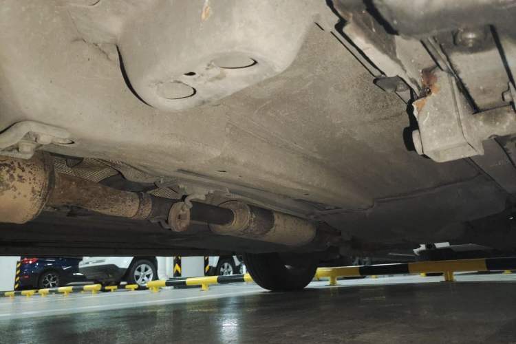 Used Land Rover Discovery Sport 2015 2.0T SE Chassis Front Left