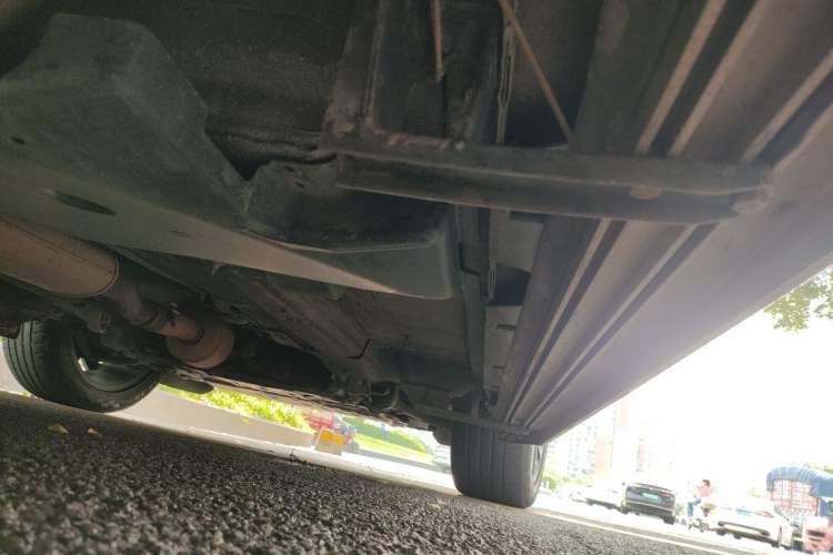 Used Land Rover Discovery Sport 2015 2.0T SE Chassis Front Right