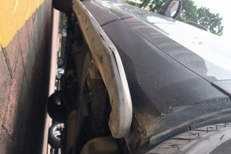 Used Land Rover Discovery Sport 2015 2.0T SE Chassis Rear Left