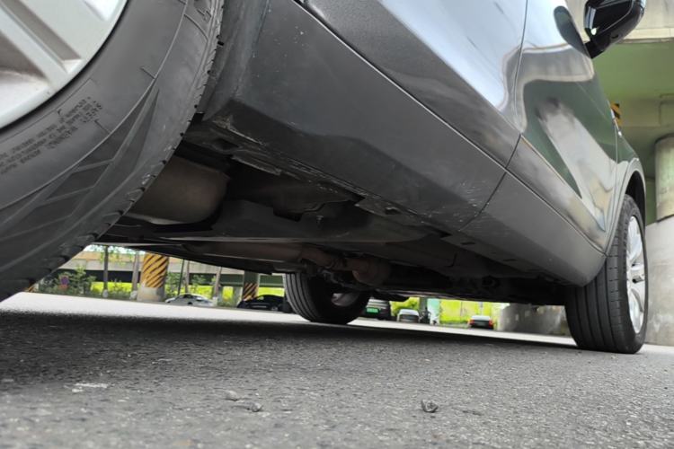 Used Land Rover Discovery Sport 2015 2.0T HSE LUXURY Chassis Rear Right
