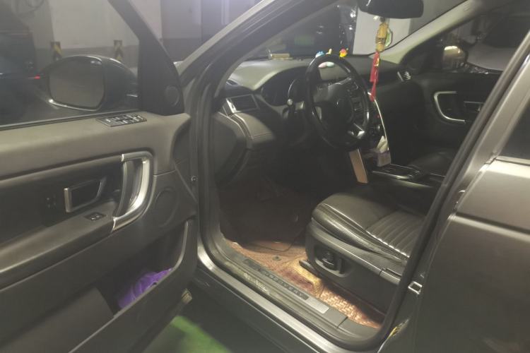 Used Land Rover Discovery Sport 2015 2.0T SE Driver Seat