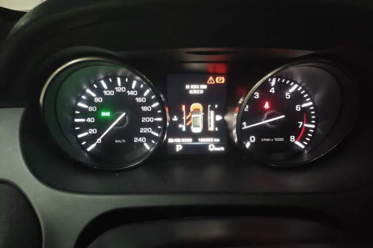 Used Land Rover Discovery Sport 2015 2.0T SE Instrument Cluster