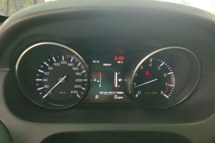 Used Land Rover Discovery Sport 2015 2.0T SE Instrument Cluster