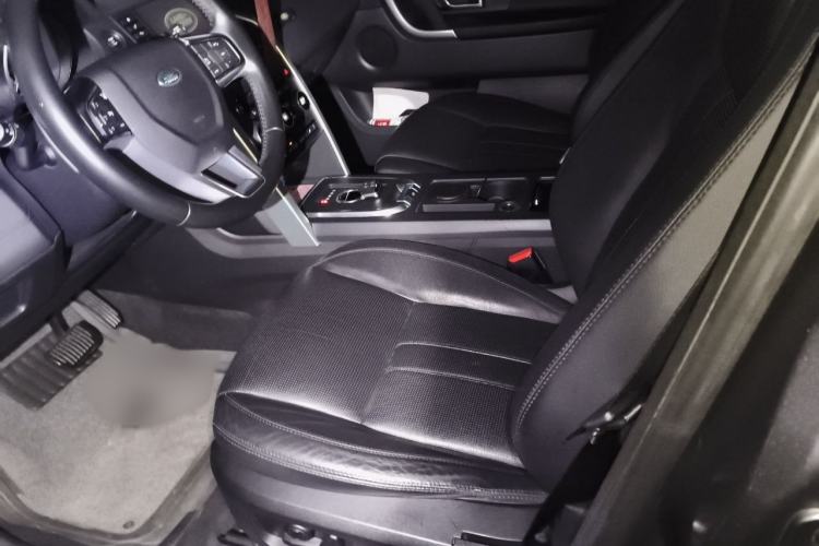 Used Land Rover Discovery Sport 2015 2.0T SE Interior 3