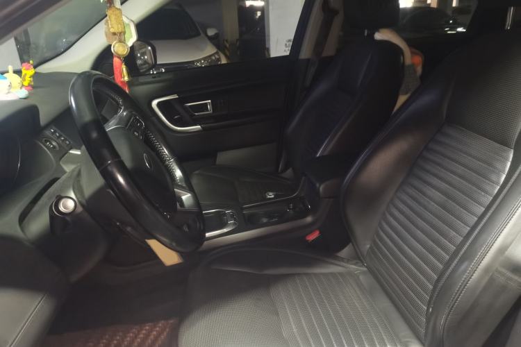 Used Land Rover Discovery Sport 2015 2.0T SE Left Front Seat