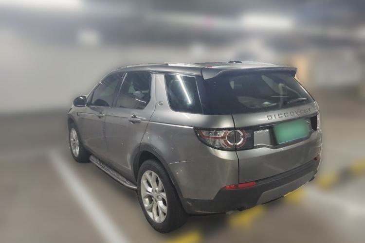 Used Land Rover Discovery Sport 2015 2.0T SE Rear Left 45 Deg