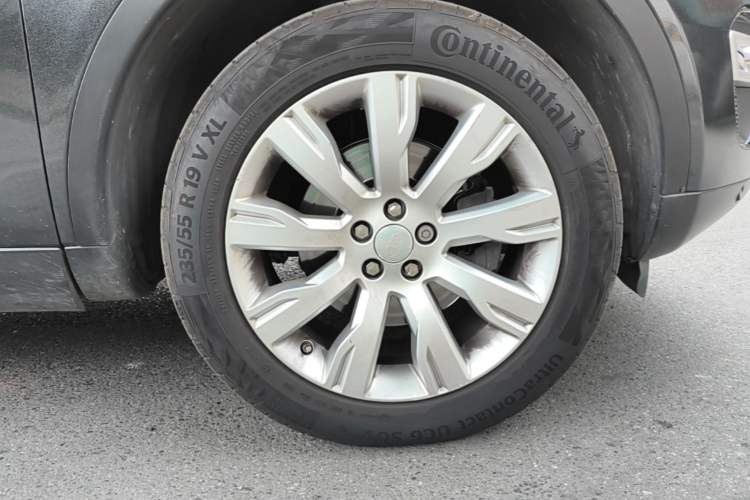 Used Land Rover Discovery Sport 2015 2.0T HSE LUXURY Right Front Wheel Hub