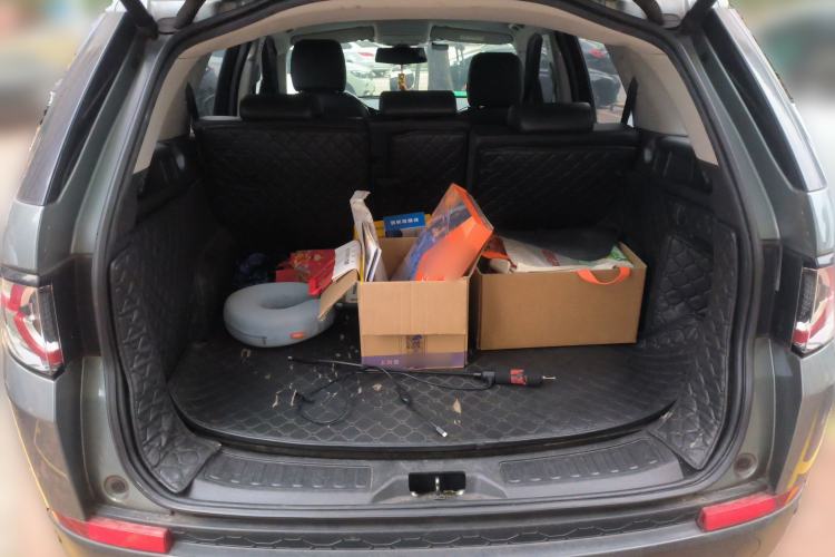 Used Land Rover Discovery Sport 2015 2.0T SE Trunk