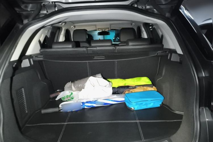 Used Land Rover Discovery Sport 2015 2.0T SE Trunk