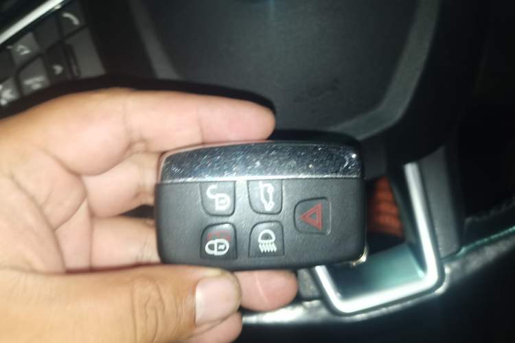 Used Land Rover Discovery Sport 2015 2.0T SE Vehicle Key
