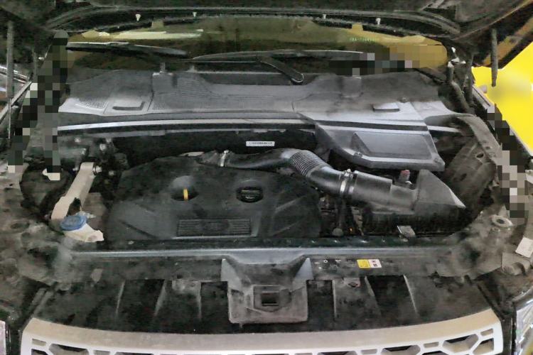 Used Land Rover Discovery Sport 2015 2.0T HSE LUXURY Engine Bay