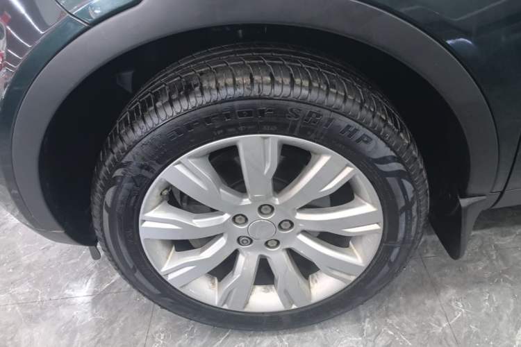 Used Land Rover Discovery Sport 2015 2.0T HSE LUXURY Left Front Wheel Hub