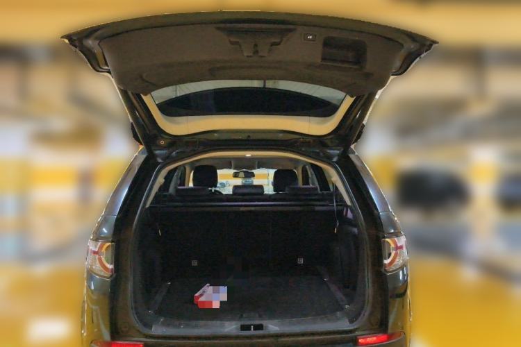 Used Land Rover Discovery Sport 2015 2.0T HSE LUXURY Trunk