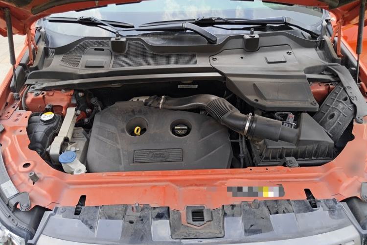 Used Land Rover Discovery Sport 2015 2.0T SE Engine Bay