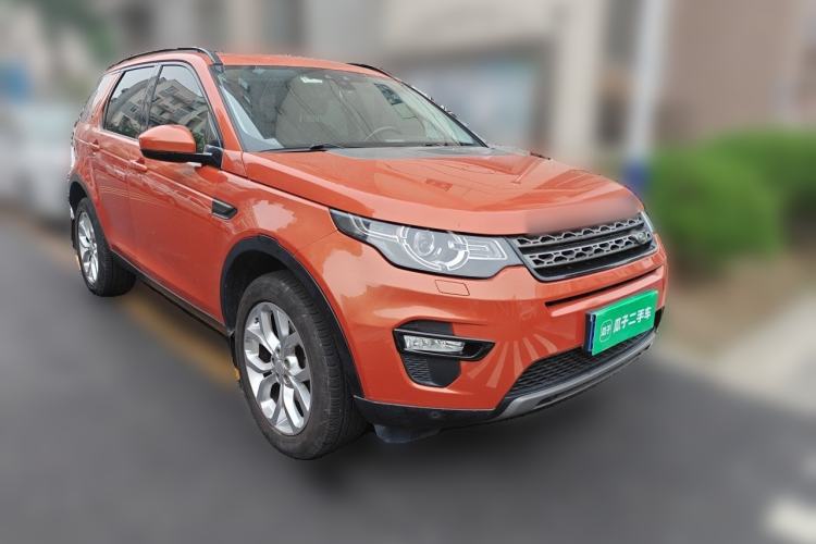 Used Land Rover Discovery Sport 2015 2.0T SE Front Right 45 Deg