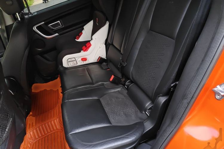 Used Land Rover Discovery Sport 2015 2.0T SE Left Rear Seat
