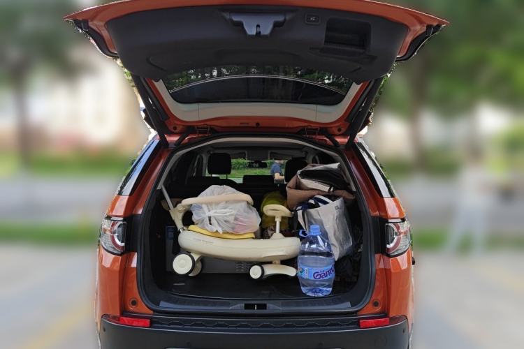 Used Land Rover Discovery Sport 2015 2.0T SE Trunk