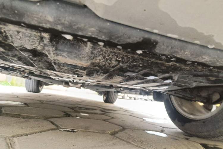 Used Land Rover Discovery Sport 2015 2.0T SE Chassis Front