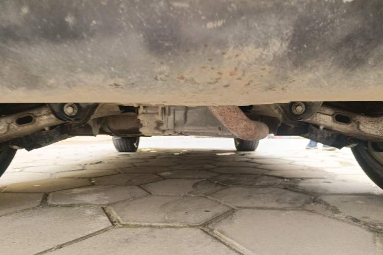 Used Land Rover Discovery Sport 2015 2.0T SE Chassis Rear