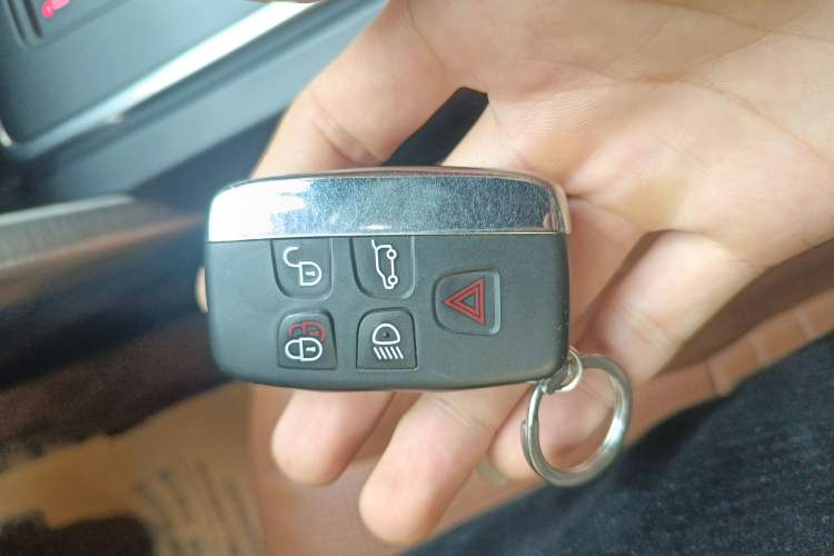 Used Land Rover Discovery Sport 2015 2.0T SE Vehicle Key