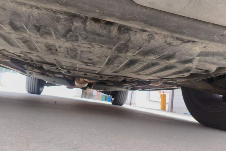 Used Land Rover Discovery Sport 2015 2.0T SE Chassis Front