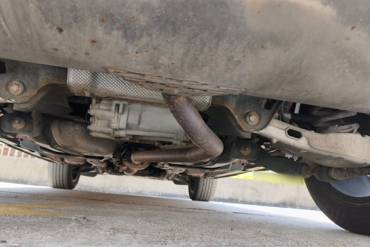Used Land Rover Discovery Sport 2015 2.0T SE Chassis Rear