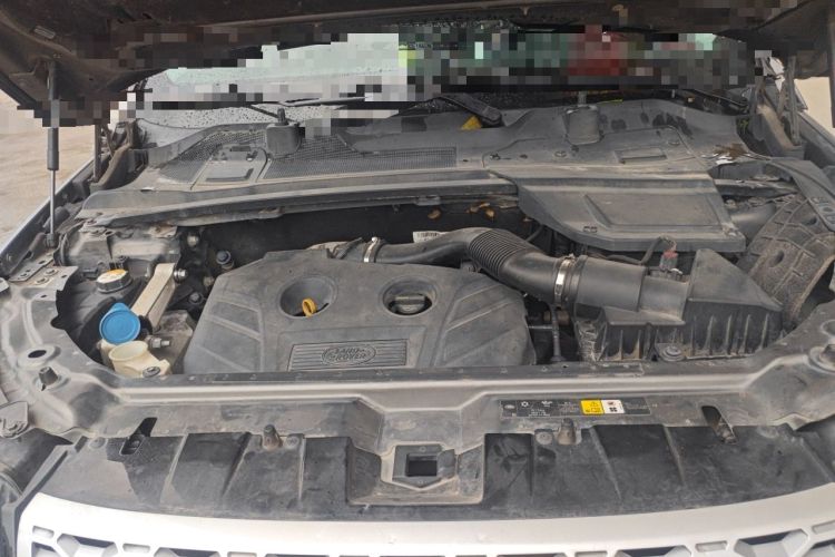 Used Land Rover Discovery Sport 2015 2.0T HSE LUXURY Engine Bay