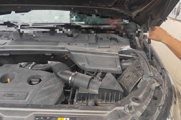Used Land Rover Discovery Sport 2015 2.0T HSE LUXURY Engine Bay Left