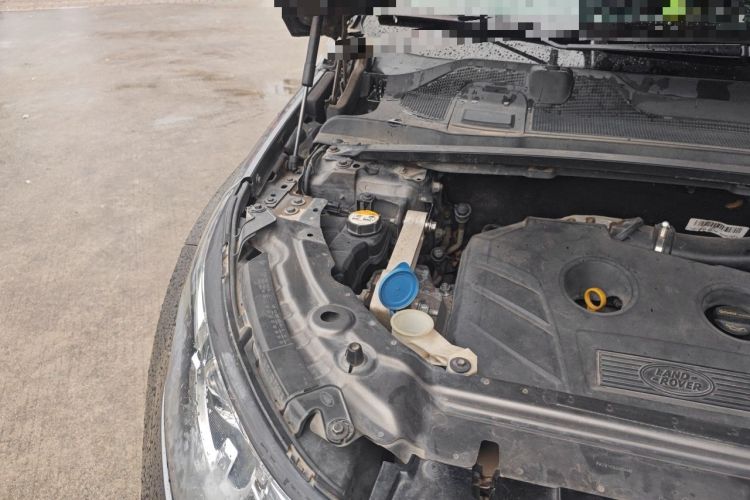 Used Land Rover Discovery Sport 2015 2.0T HSE LUXURY Engine Bay Right