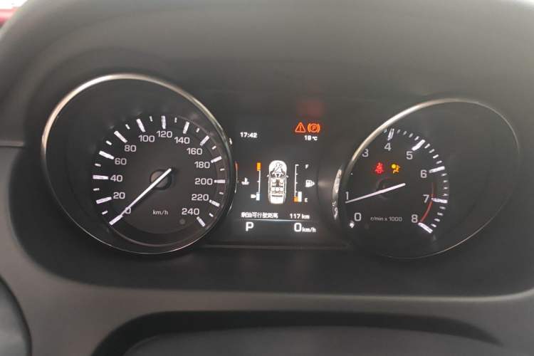 Used Land Rover Discovery Sport 2015 2.0T HSE LUXURY Instrument Cluster