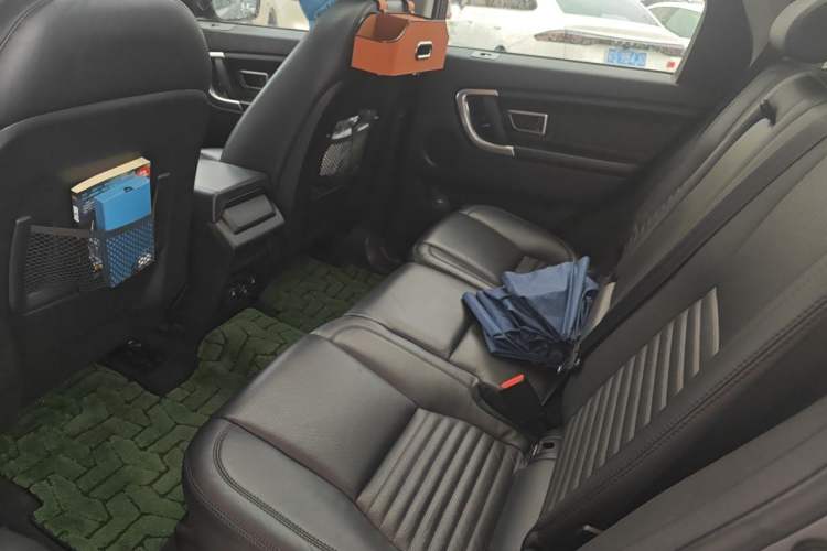 Used Land Rover Discovery Sport 2015 2.0T HSE LUXURY Left Rear Seat