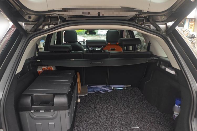 Used Land Rover Discovery Sport 2015 2.0T HSE LUXURY Trunk