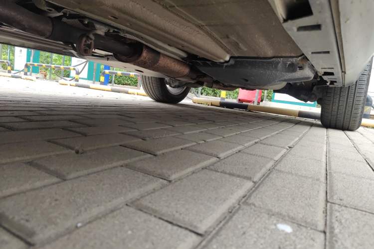 Used Land Rover Discovery Sport 2015 2.0T SE Chassis Front Left