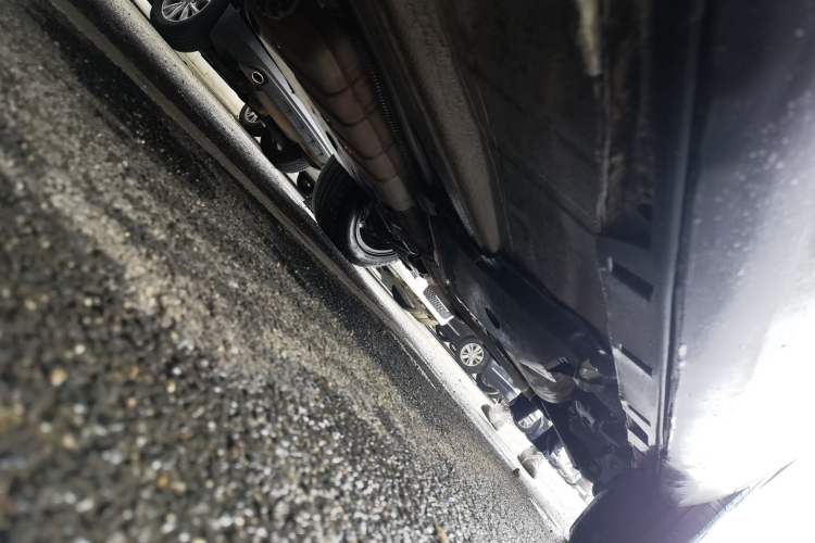 Used Land Rover Discovery Sport 2015 2.0T HSE LUXURY Chassis Front Left