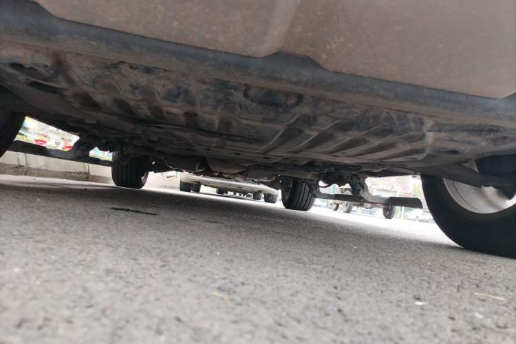 Used Land Rover Discovery Sport 2015 2.0T HSE LUXURY Chassis Front