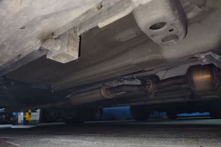 Used Land Rover Discovery Sport 2015 2.0T SE Chassis Front Right