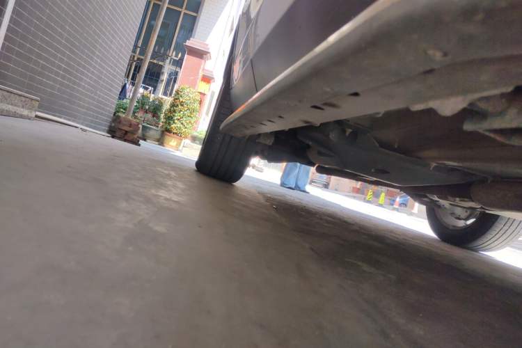 Used Land Rover Discovery Sport 2015 2.0T SE Chassis Front Right