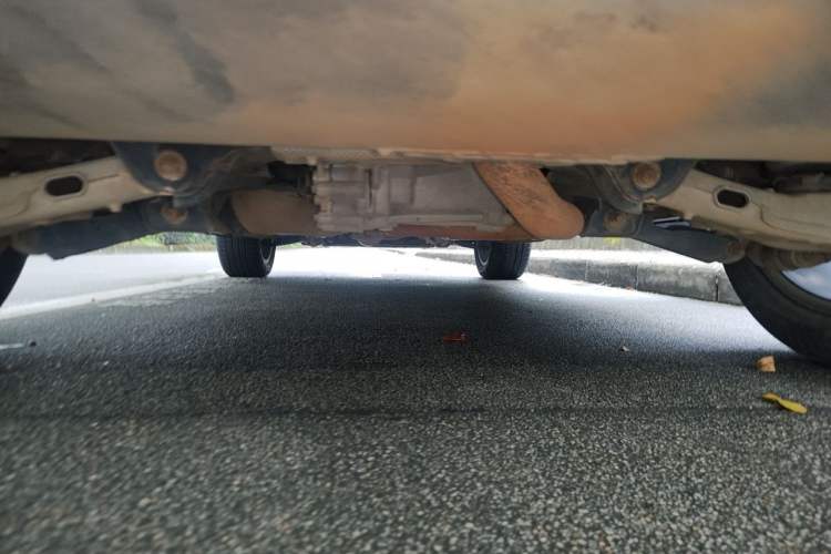 Used Land Rover Discovery Sport 2015 2.0T SE Chassis Rear