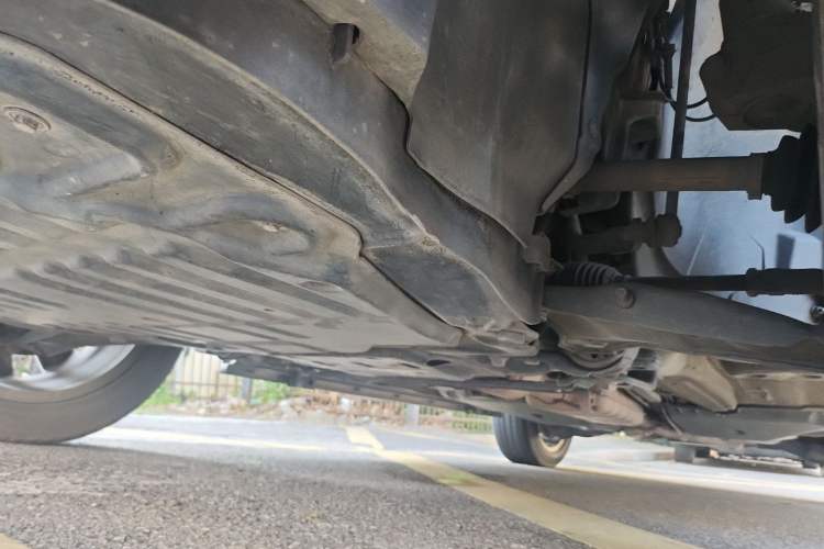 Used Land Rover Discovery Sport 2015 2.0T HSE LUXURY Chassis Rear Left