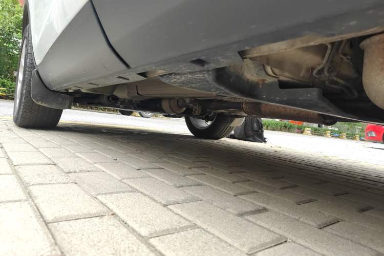 Used Land Rover Discovery Sport 2015 2.0T SE Chassis Rear Left