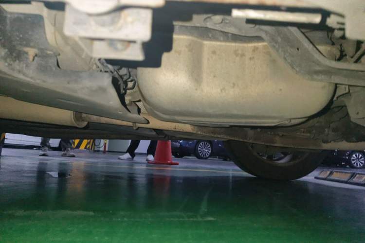 Used Land Rover Discovery Sport 2015 2.0T SE Chassis Rear Left