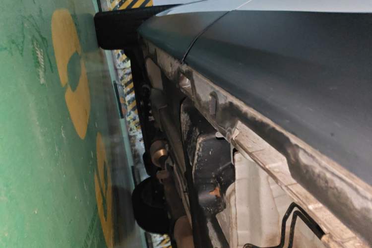 Used Land Rover Discovery Sport 2015 2.0T SE Chassis Rear Left