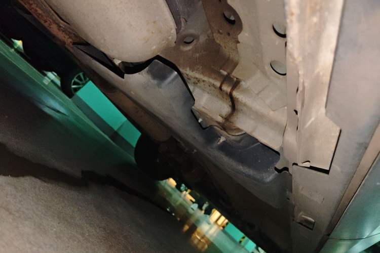 Used Land Rover Discovery Sport  Chassis Rear Right