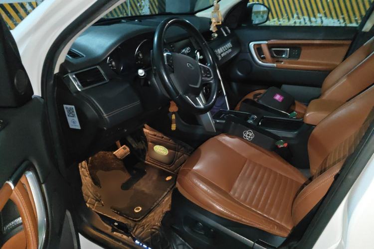Used Land Rover Discovery Sport 2015 2.0T SE Driver Seat