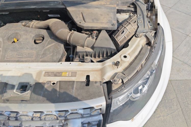 Used Land Rover Discovery Sport 2015 2.0T HSE LUXURY Engine Bay Left