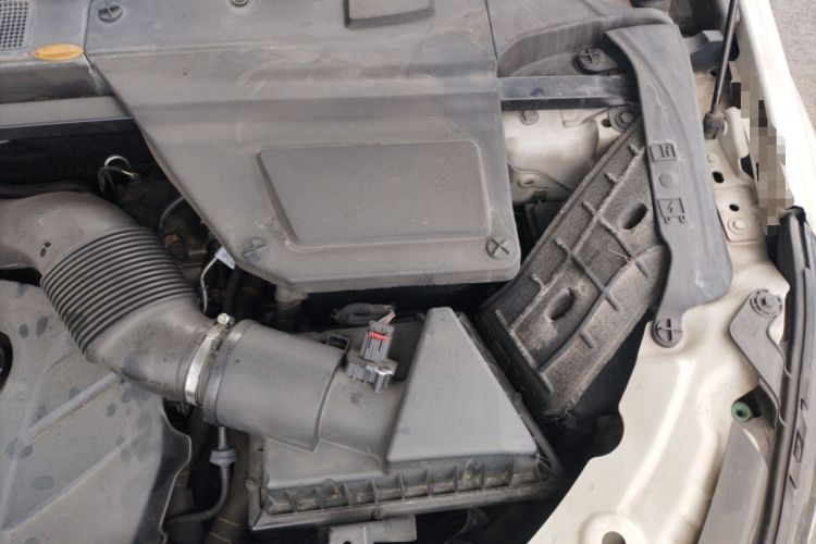 Used Land Rover Discovery Sport 2015 2.0T HSE LUXURY Engine Bay Left